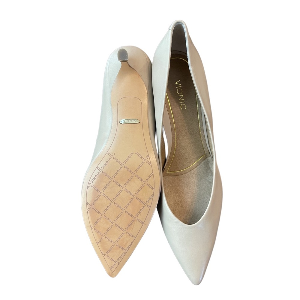 Vionic Josie Kitten heel- light tan (NWOT)
